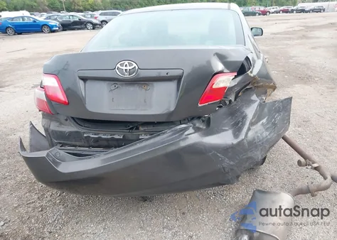 2007 Toyota Camry Le/Xle/Se z USA, uszkodzony, nr VIN 4T1BK46K77U539006